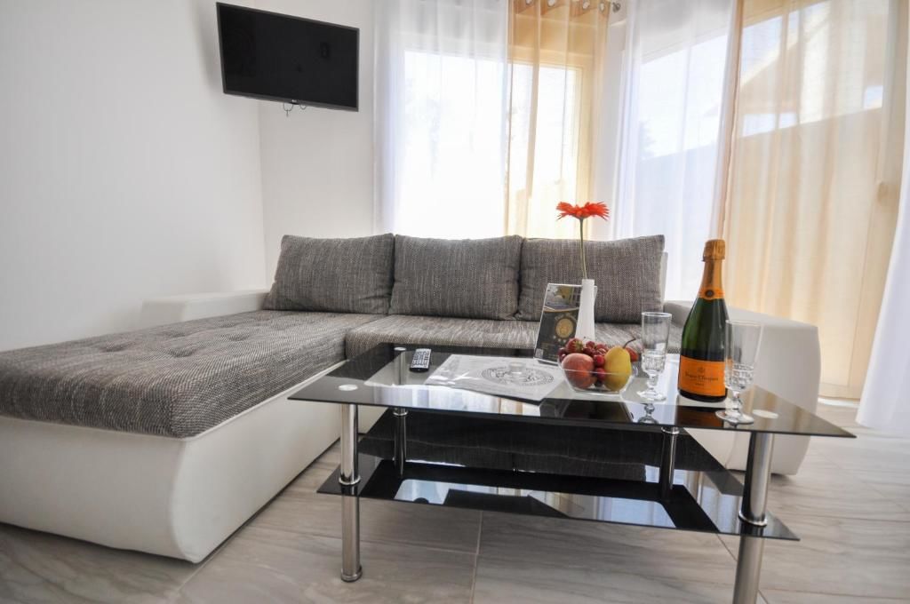 Апартаменты Villa Medusa Apartments Добра-Вода