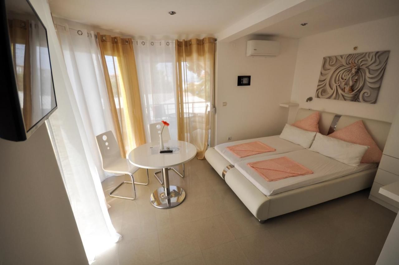 Апартаменты Villa Medusa Apartments Добра-Вода