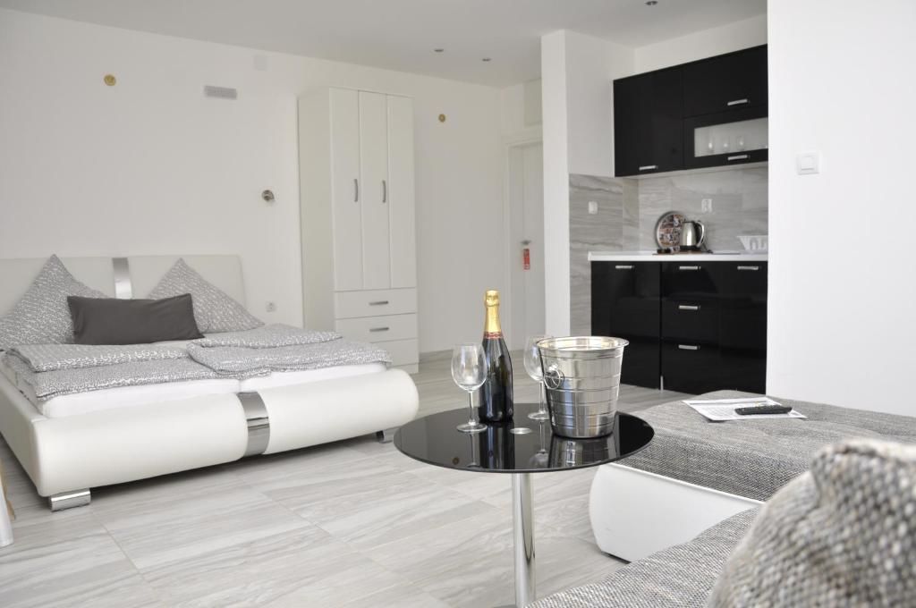 Апартаменты Villa Medusa Apartments Добра-Вода