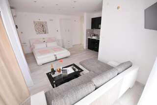Апартаменты Villa Medusa Apartments Добра-Вода Апартаменты с видом на море-87