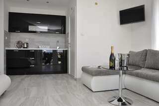 Апартаменты Villa Medusa Apartments Добра-Вода Апартаменты с видом на море-36